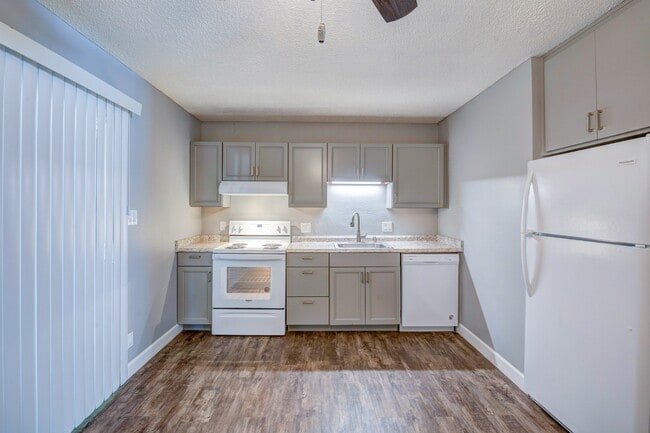 Building Photo - Juniper Garden Apartments