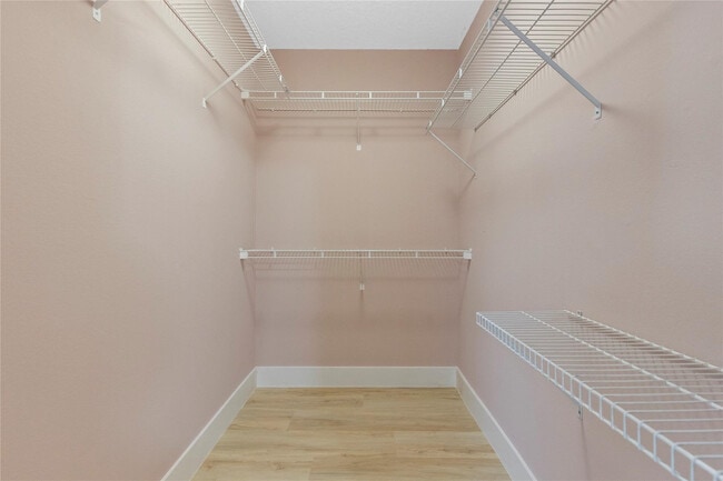 Building Photo - 1186 SW 44th Ave