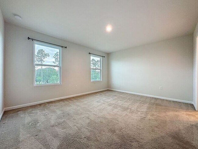 Building Photo - Dream Townhome in Magnolia Grove, Davenport !