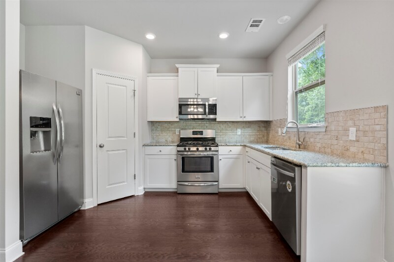 Building Photo - 1034 Keeneland Dr