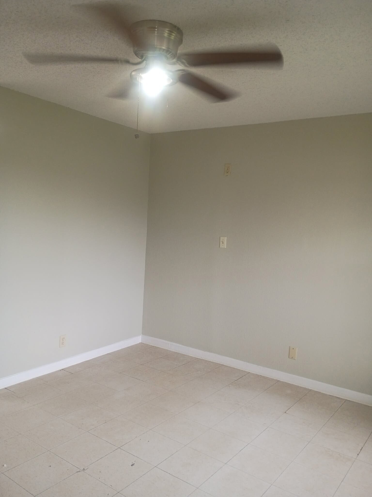 Building Photo - 1806 Rio Hondo Rd