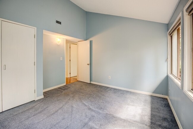 Building Photo - 522 Tumbling Hawk