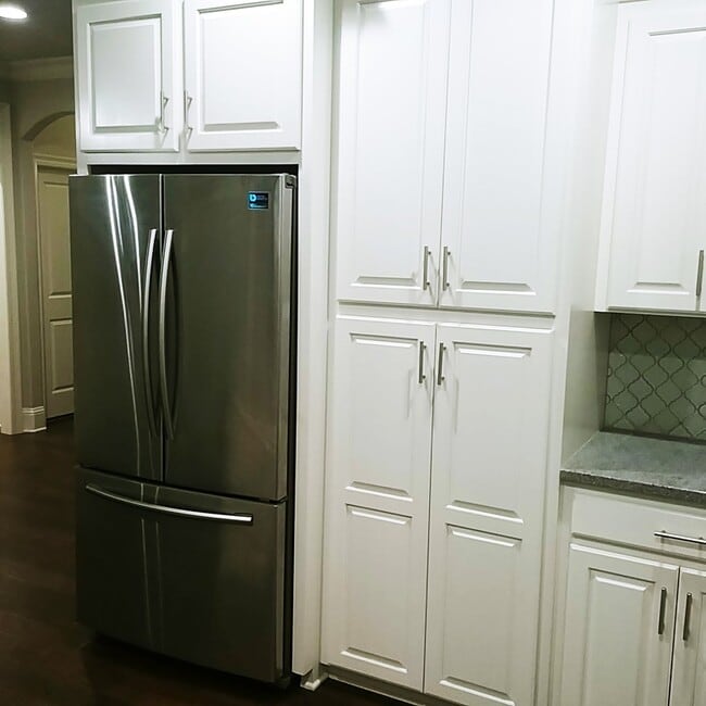 Building Photo - 104 Perfect Pl