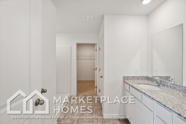 Building Photo - 4033 NE Billie Ln