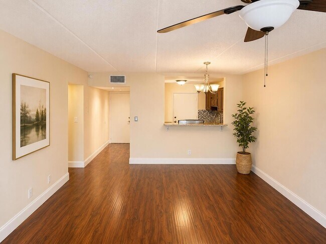 Building Photo - 4500 N Flagler Dr