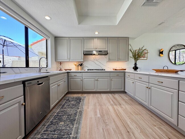 Building Photo - 49435 Ave Club La Quinta