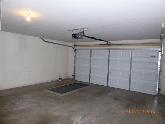 Building Photo - 4018 SW Mesquite Dr