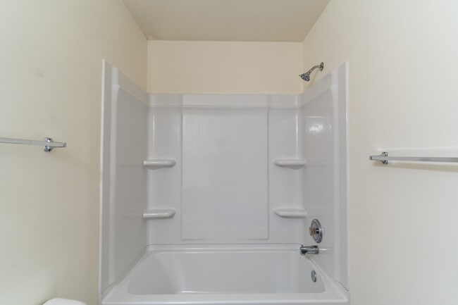 Building Photo - 5015 CARRIE RIDGE Dr
