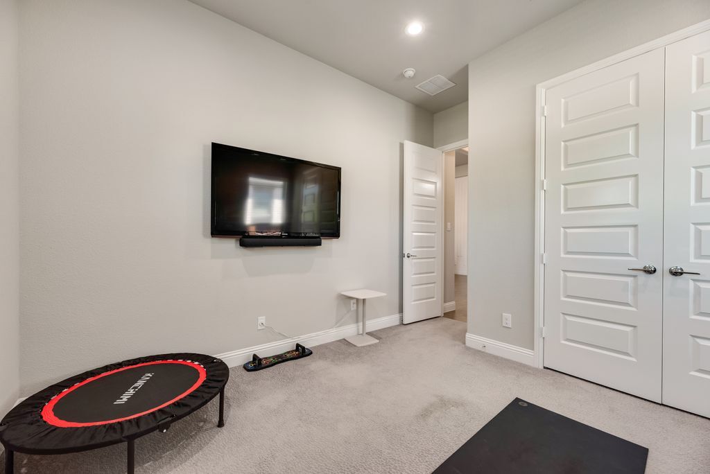 Building Photo - 2551 Wiregrass Rd