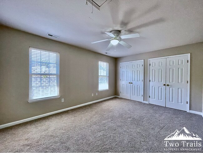 Building Photo - 3 BED/2.5 BATH TOWNHOME IN ARDEN