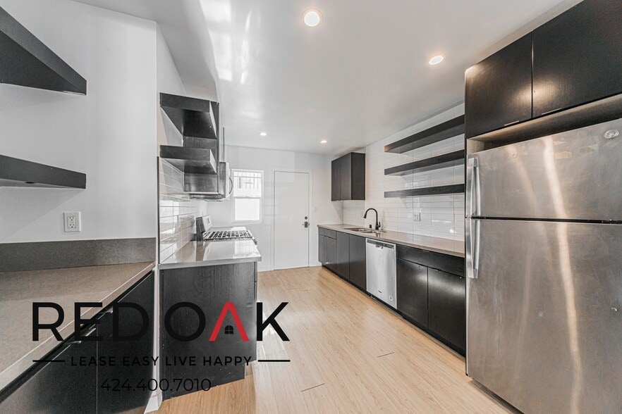 Building Photo - 3152 James M Wood Blvd