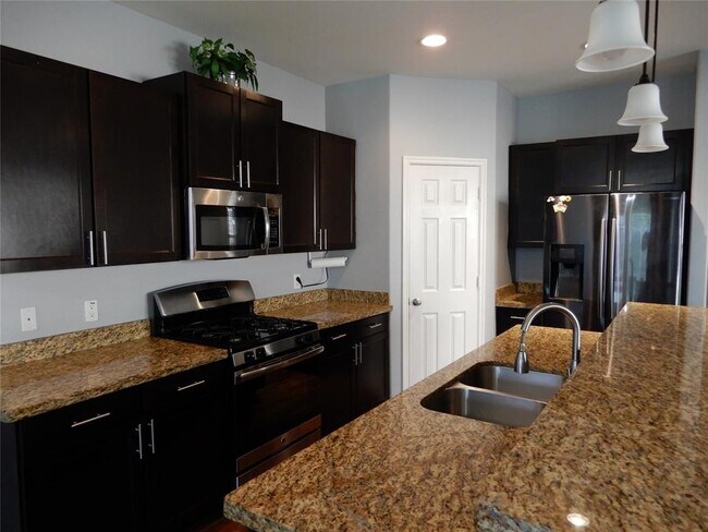 Building Photo - 17115 Wilthorne Gardens Ct