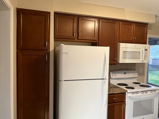 Building Photo - 29520 Minton