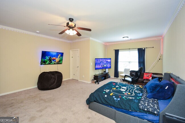Building Photo - 2210 Spalding Dr
