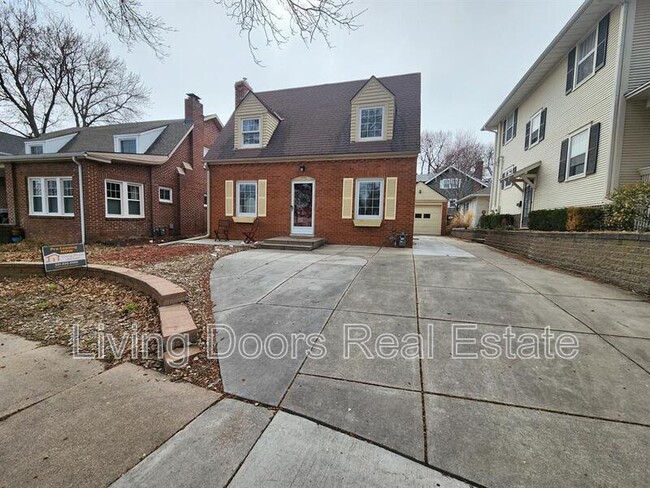 Building Photo - 2551 Worthington Ave