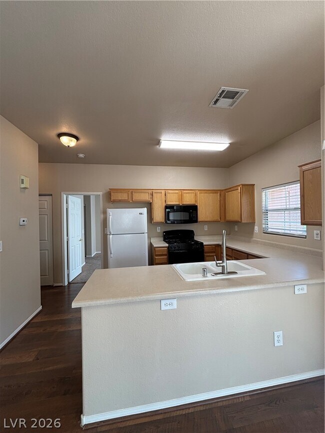 Building Photo - 3805 Juno Beach St