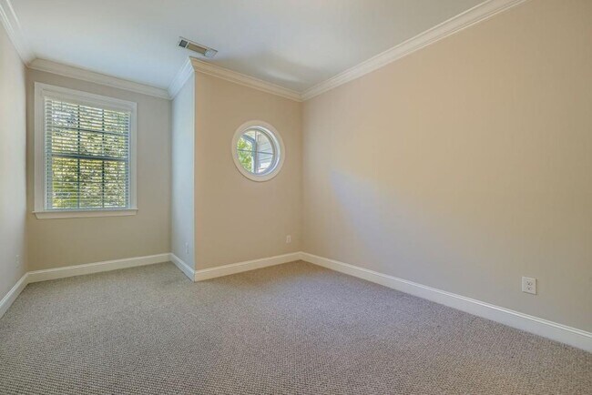 Building Photo - 2342 Willington Shoals Pl