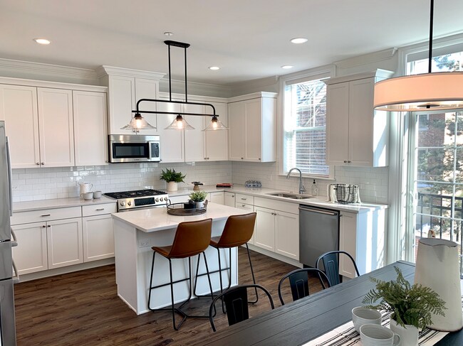 Building Photo - 1771 Winnetka Ave