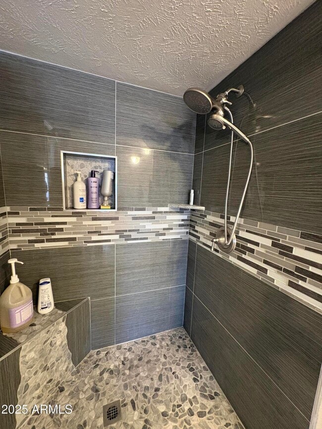 Building Photo - 147 Earl Dr