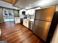 Building Photo - 33 Park Valley Ln