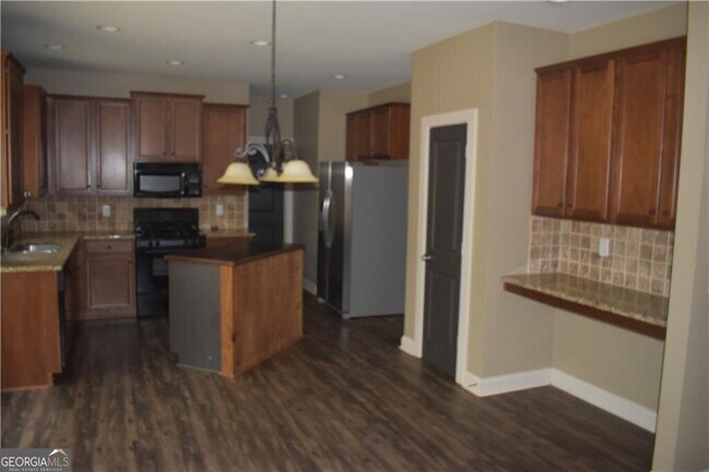 Building Photo - 43 Jessel Ln