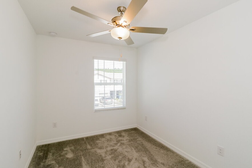 Building Photo - 2149 Great Sapphire Ln
