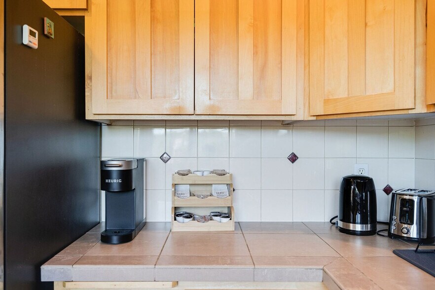 Building Photo - 219 Nickerson St