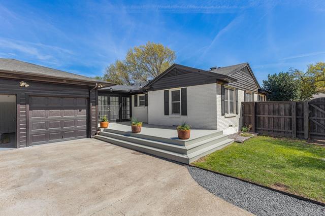 Building Photo - 9929 Gooding Dr