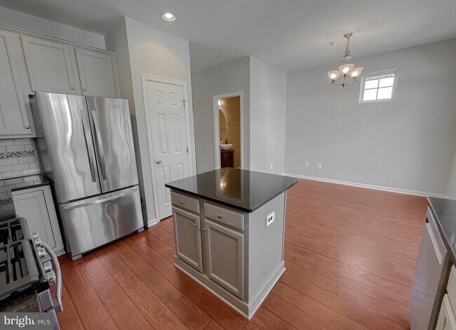 Building Photo - 23117 Primrose Wy