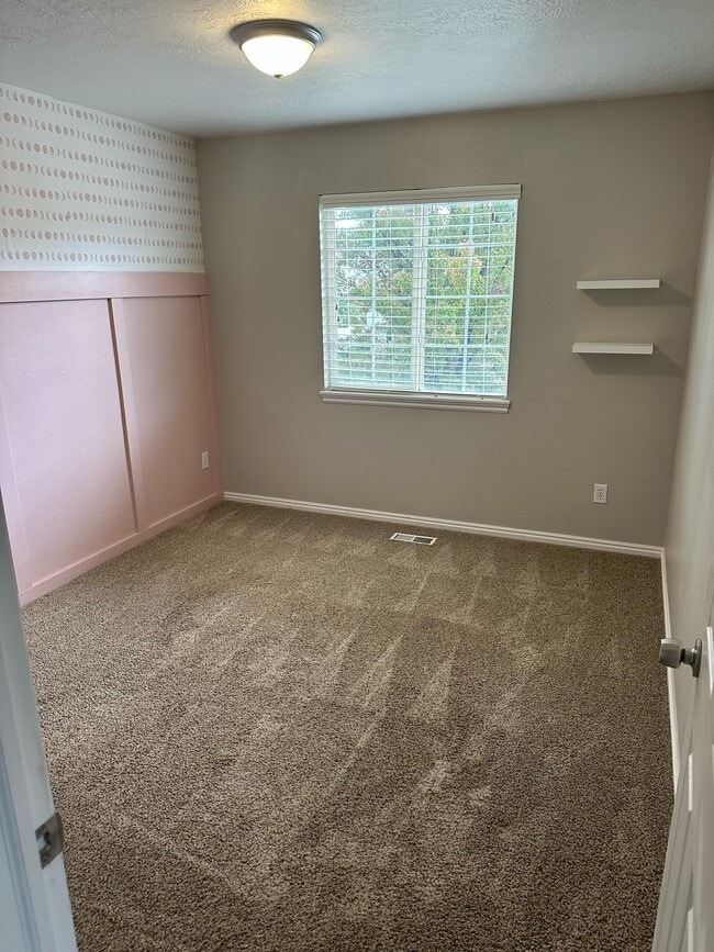 Building Photo - 5778 Ballerina Way