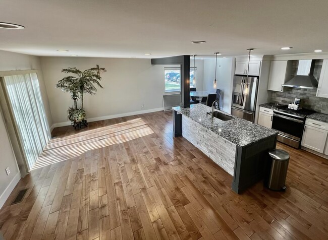 Building Photo - 8515 Winchester Dr