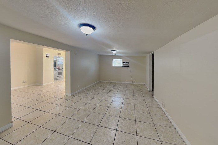 Building Photo - 1506 Arden Ave