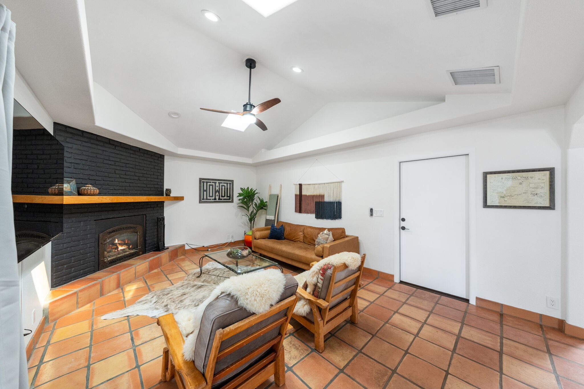 Building Photo - 58328 Bonanza Dr