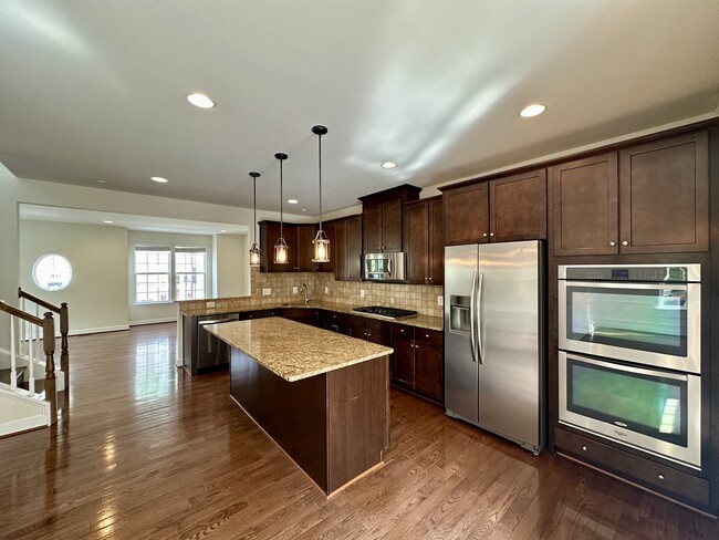 Building Photo - 20284 Center Brook Square