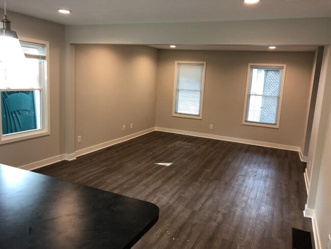 Building Photo - 1012 Jackson St NW