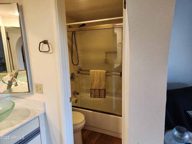 Building Photo - 7557 N Dreamy Draw Dr