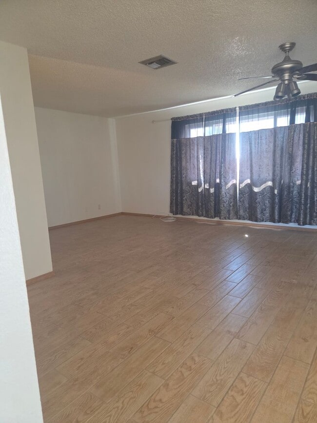 Building Photo - 72565 Granite Ave