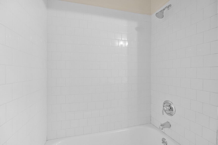 Building Photo - 3015 N 17th Ave