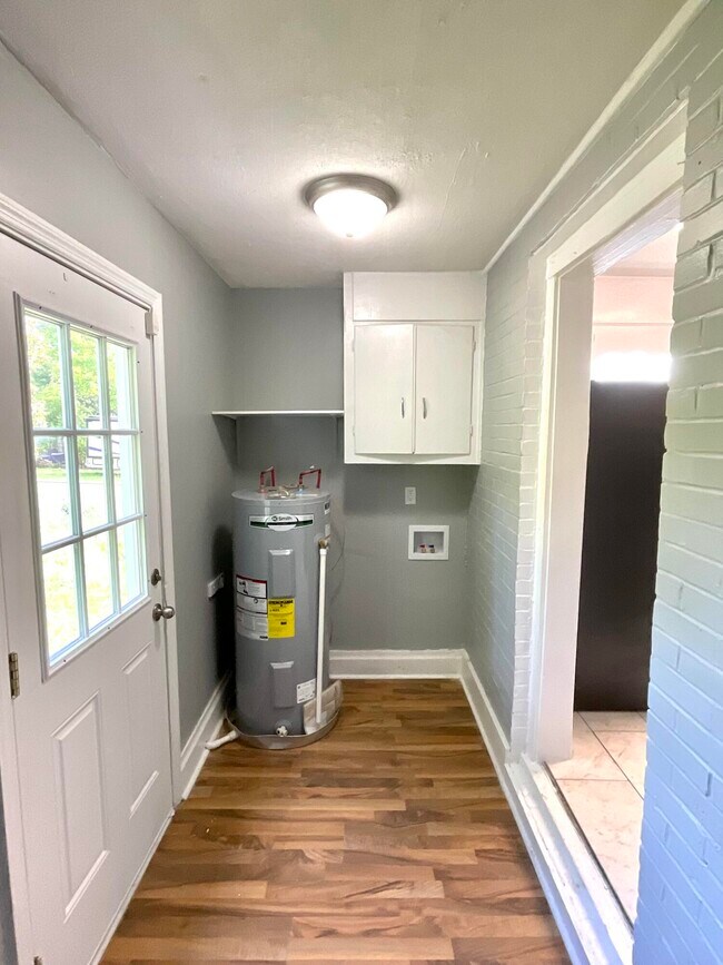 Building Photo - 2717 Margaret Ct