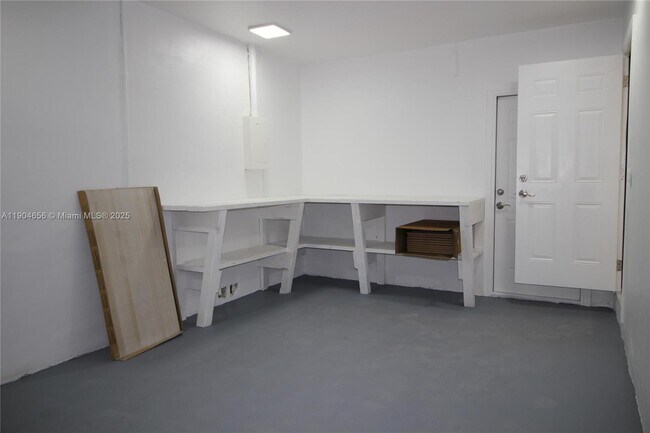 Building Photo - 26165 SW 124th Ct