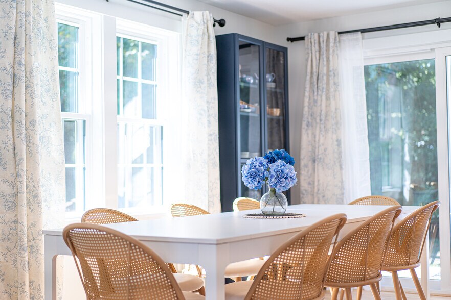 Building Photo - 176 Palmer Ave