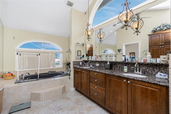 Building Photo - 202 George Rd SE