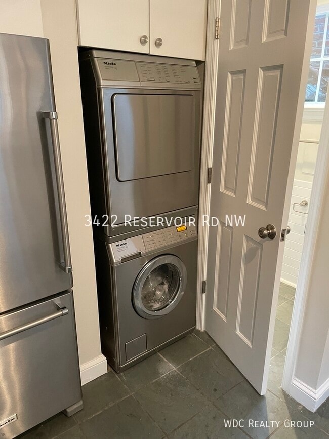 Building Photo - 3422 Reservoir Rd NW