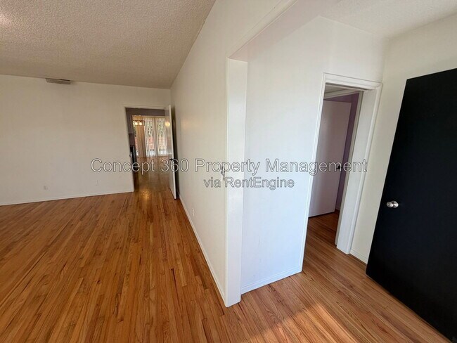 Building Photo - 3610 W 230th St