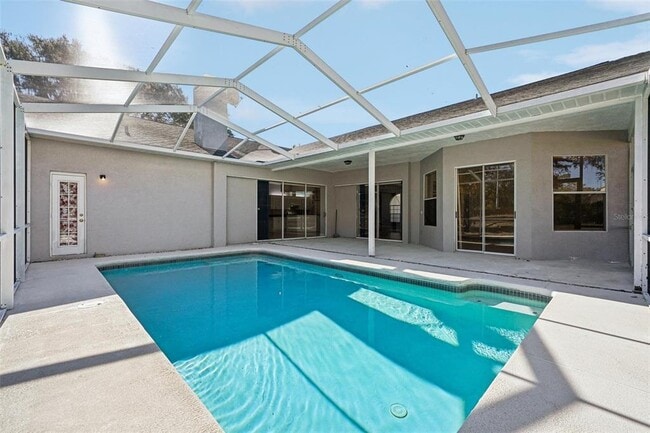 Building Photo - 918 Academy Dr
