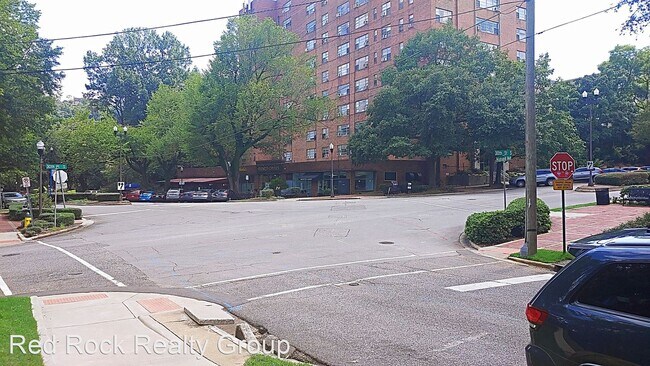 Building Photo - 2 br, 1 bath House - 1131 30th Street S #4