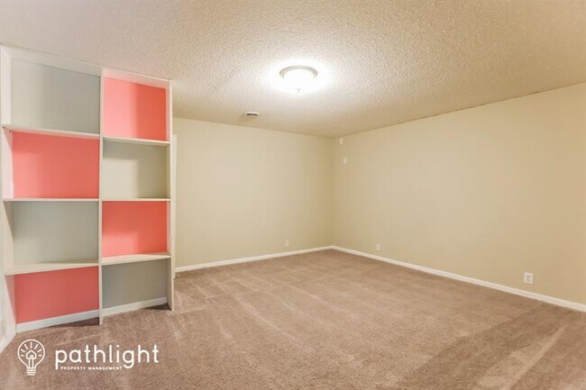 Building Photo - 7610 NW 69th Terrace
