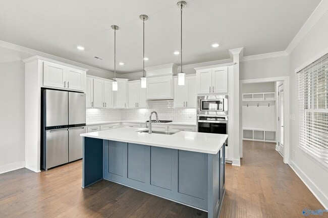 Building Photo - 151 Bridgestone Dr NE