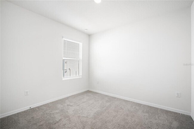 Building Photo - 35694 Sunflower Hl Dr
