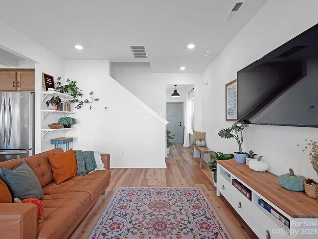 Building Photo - 203 Shay Crossing Rd